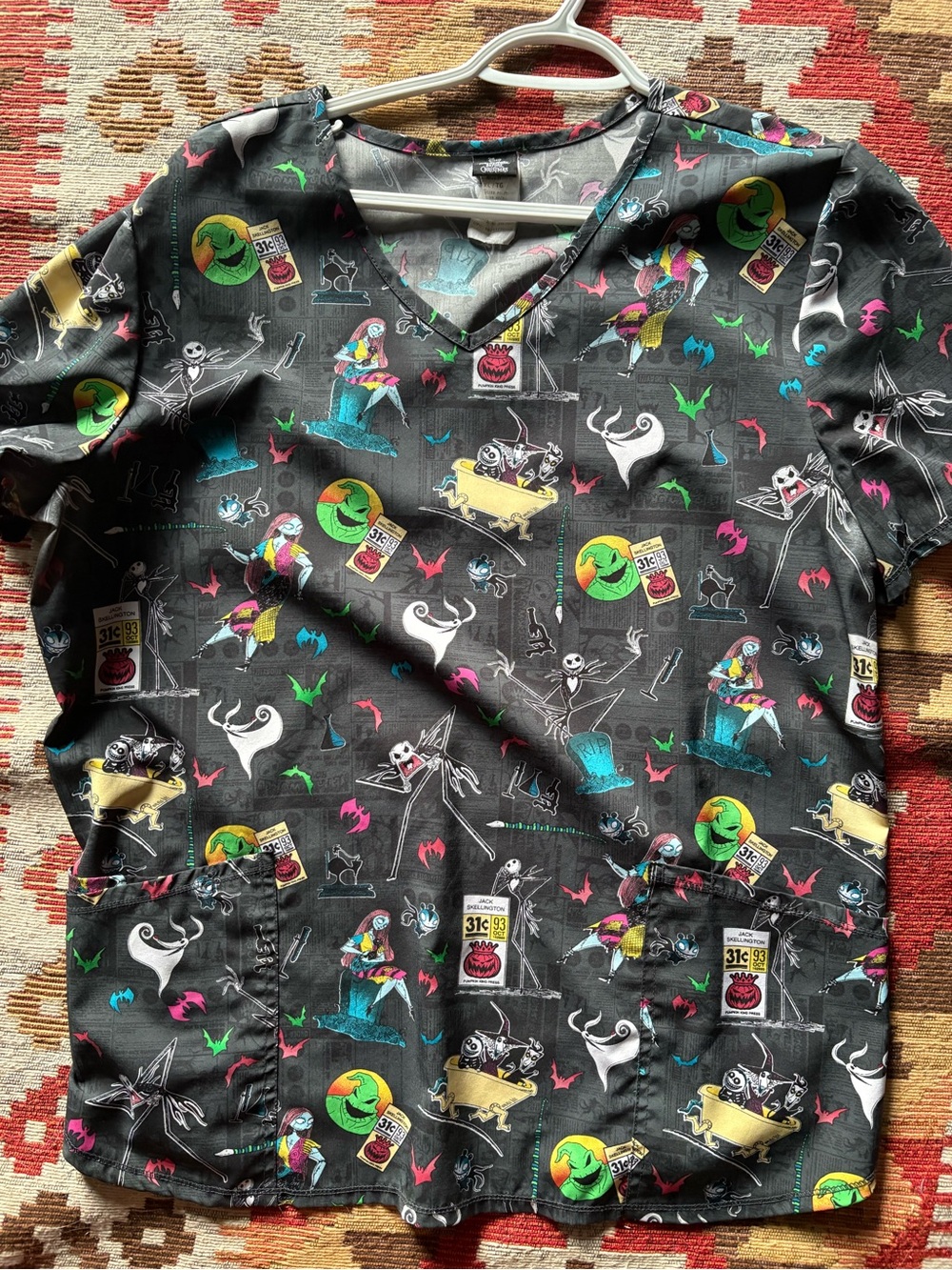 Women’s XL Black Nighttime Character Print SCRUB Top